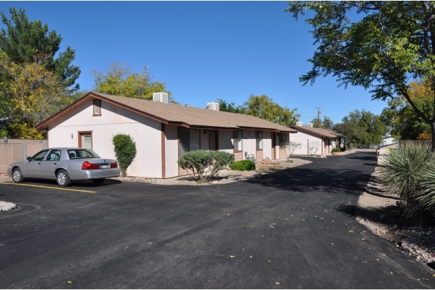 1641 E Aspen St in Cottonwood, AZ - Foto de edificio