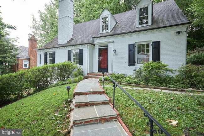 property at 5306 Albemarle St
