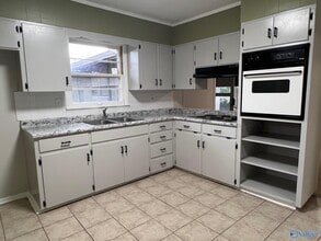 3304 Charleston Ave NW in Huntsville, AL - Building Photo - Building Photo