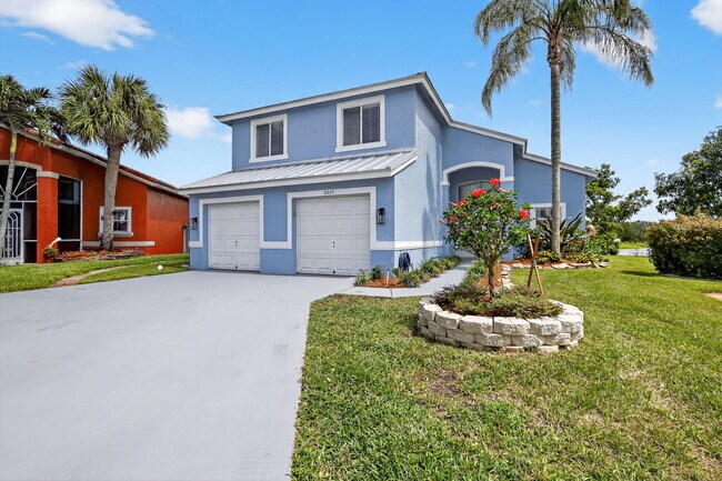 8225 Pelican Harbour Dr