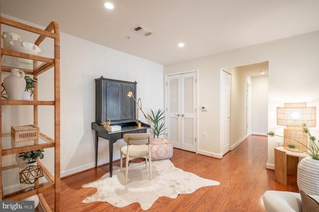 4113 S Four Mile Run Dr in Arlington, VA - Building Photo - Building Photo