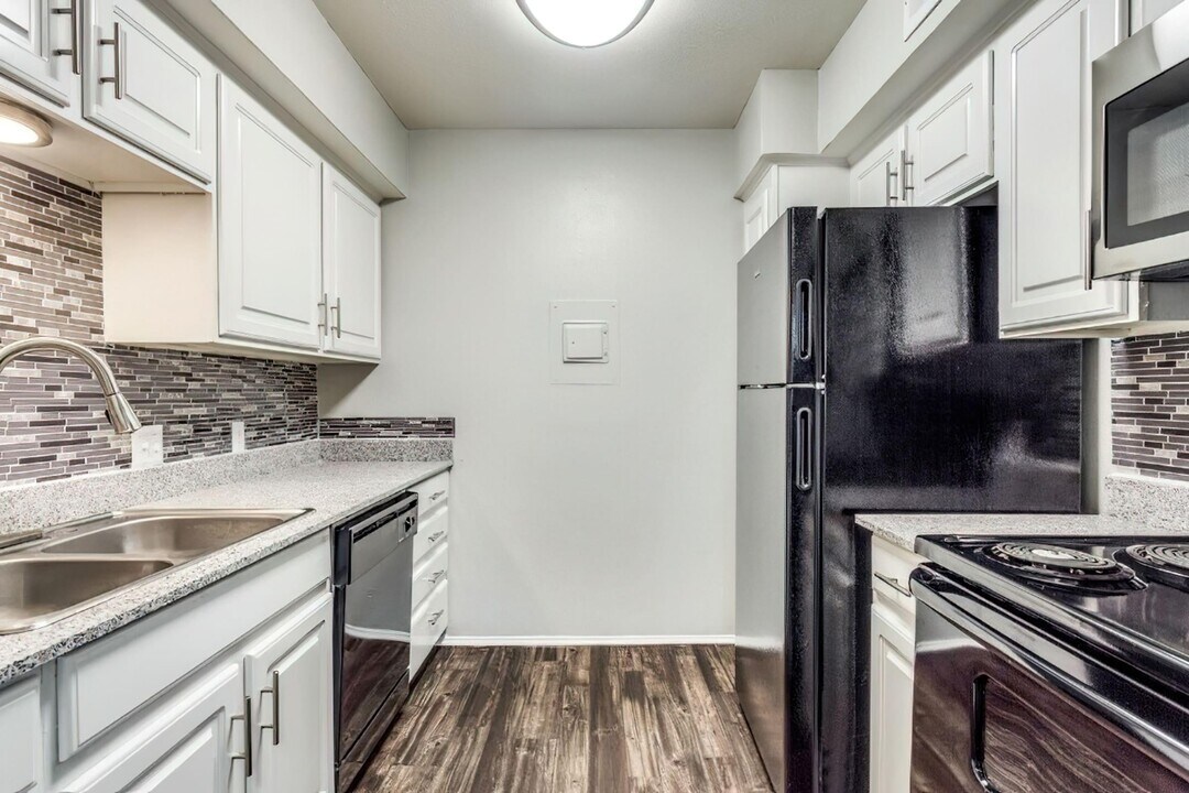 Fleetwood Apartments in North Richland Hills, TX - Building Photo