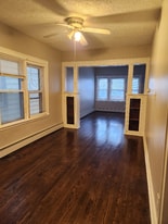 9631 S Ave M in Chicago, IL - Building Photo