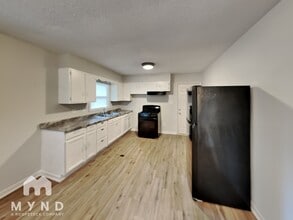 3211 Spring Valley Dr in Gastonia, NC - Building Photo - Building Photo