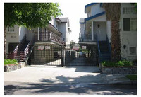 5238 Cartwright Ave in North Hollywood, CA - Building Photo - Building Photo