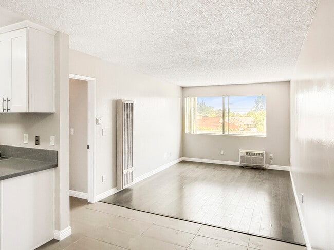 Pacific Rosemead Apartments in San Gabriel, CA - Building Photo - Building Photo