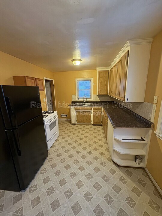 1905 N 44th Ave in Minneapolis, MN - Building Photo