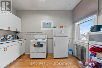 109 Downie St in Stratford, ON - Building Photo - Building Photo