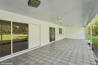 8629 Nashua Dr in Palm Beach Gardens, FL - Foto de edificio - Building Photo