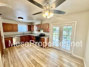 1040 Muir Ave in Pomona, CA - Building Photo - Building Photo