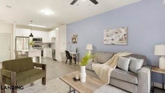15777 Quorum Dr in Addison, TX - Building Photo