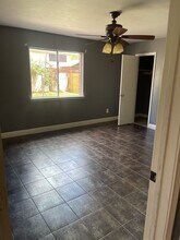 723 N Vista Dr in Houston, TX - Building Photo - Building Photo