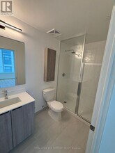 2485-2485 Eglinton Ave W in Mississauga, ON - Building Photo - Building Photo