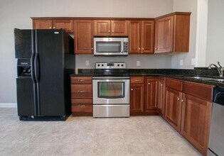 2371 Ellsworth Dr in Clarksville, TN - Building Photo - Building Photo