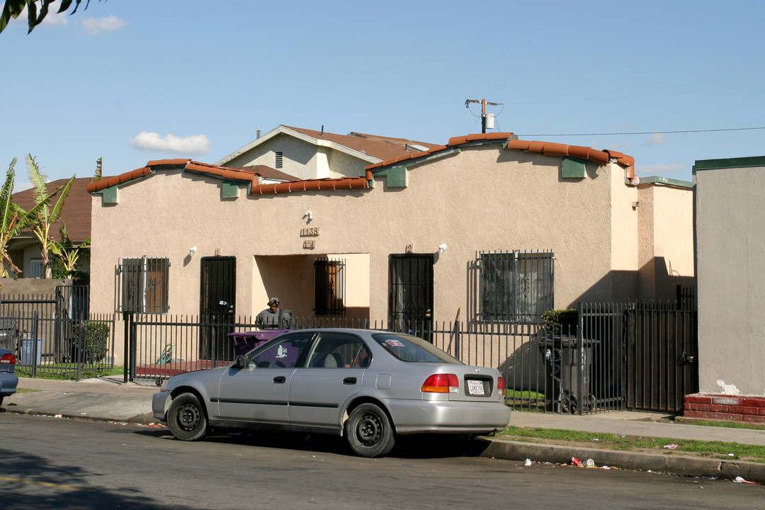 1138 Gardenia Ave in Long Beach, CA - Building Photo