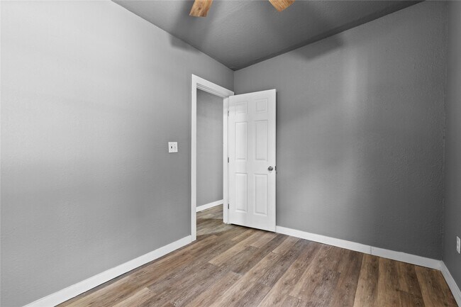 property at 1910 Stringtown Rd