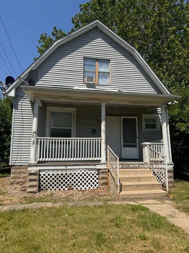 property at 229 S Paul St