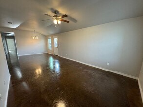 208 Lowes Blvd in Killeen, TX - Building Photo - Building Photo