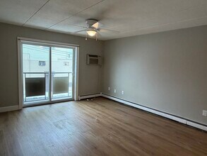 4 Hawes St in Revere, MA - Building Photo - Building Photo