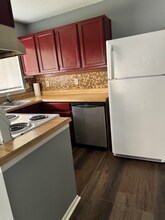 6227 Valley King in San Antonio, TX - Building Photo - Building Photo
