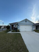 2617 Harmonia Hammock Rd in Harmony, FL - Building Photo
