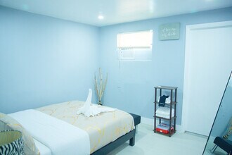 414 N 60th Way, Unit 414 N 60th Way Apt #1 in Hollywood, FL - Foto de edificio - Building Photo