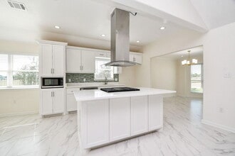 10402 Kirkhall Dr in Houston, TX - Building Photo - Building Photo
