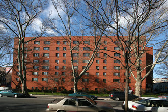 David Chavis Apartments in Brooklyn, NY - Foto de edificio - Building Photo