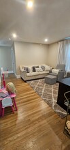 22 Green St in Woburn, MA - Foto de edificio - Building Photo
