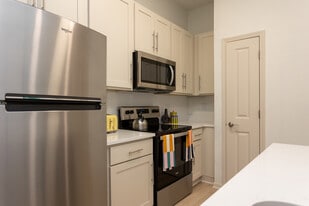 Silver Collection at Waterford in Huntersville, NC - Building Photo