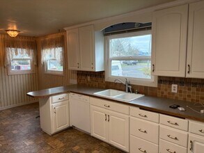 4057 Concord St in Eugene, OR - Building Photo - Building Photo