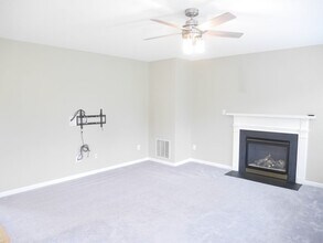 821 Mayfair Way in Eldersburg, MD - Building Photo - Building Photo