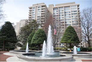 5500 Friendship Blvd, Unit 2106n in Chevy Chase, MD - Building Photo