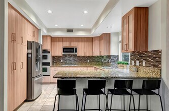 19301 Lavi Ct in Los Angeles, CA - Building Photo - Building Photo