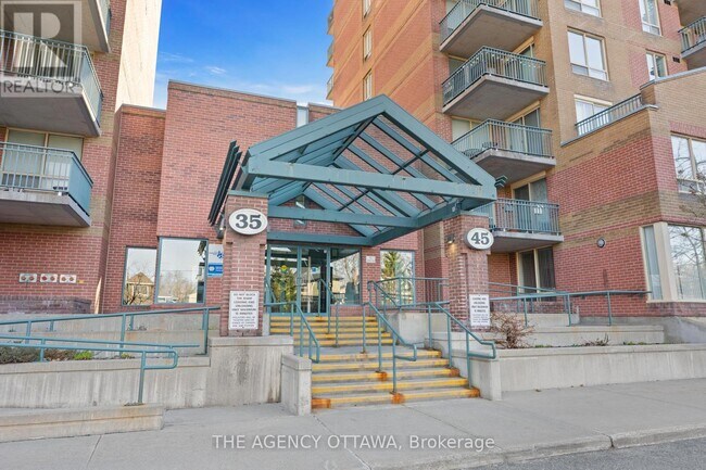 45-645 Holland Ave in Ottawa, ON - Building Photo - Building Photo