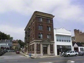 118 W Boston Post Rd