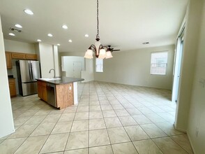 9013 Semillon St in Las Vegas, NV - Building Photo - Building Photo