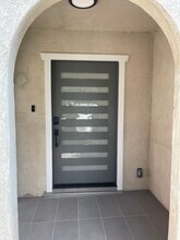 1536 N Commonwealth Ave, Unit 1538 in Los Angeles, CA - Building Photo - Building Photo