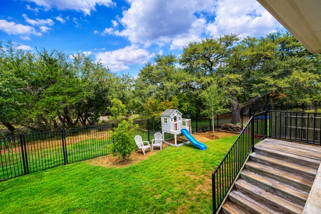 517 Moonlit Stream Pass in Dripping Springs, TX - Foto de edificio - Building Photo