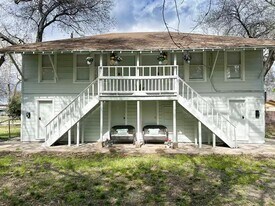 1228 2nd Ave S in Texas City, TX - Building Photo
