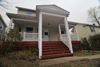 43 W Main St in High Bridge, NJ - Foto de edificio - Building Photo