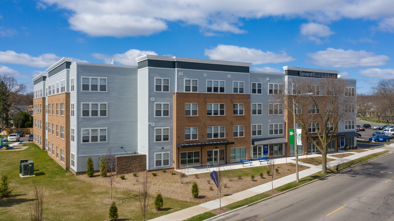 Seven45 Stocking in Grand Rapids, MI - Foto de edificio