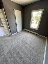 427 E State St in Centerville, IA - Building Photo - Building Photo