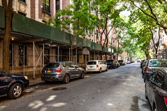 The Musician's Building in New York, NY - Foto de edificio - Building Photo