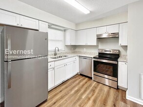 425 Shallowood Ln in Gastonia, NC - Foto de edificio - Building Photo