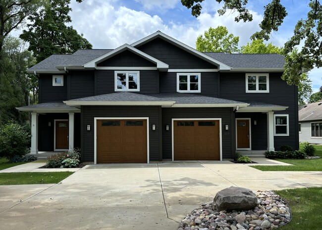 311 Femrite Dr in Monona, WI - Building Photo - Building Photo