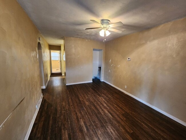 816 Crawford Ave in Duquesne, PA - Building Photo - Building Photo