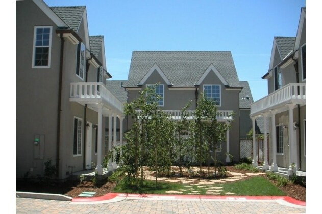 550-590 Penny Ln in Mountain View, CA - Building Photo - Building Photo