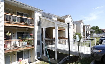 Oxford Hills Apartments in Taylor Mill, KY - Building Photo - Building Photo