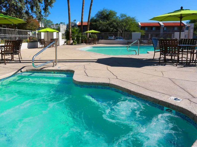 Valley View Apartments in Tucson, AZ - Building Photo